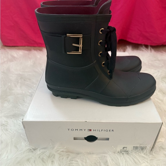Tommy Hilfiger Women's Navy Blue Rain Boots - Picture 1 of 5